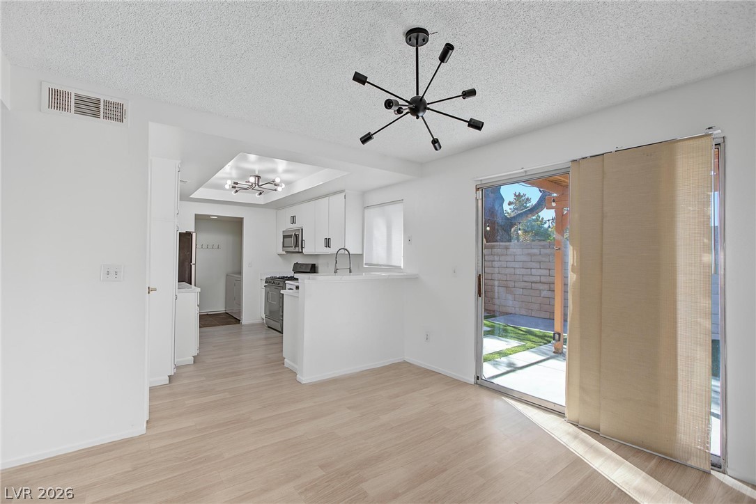 2915 Pine Nut Way Property Photo 10
