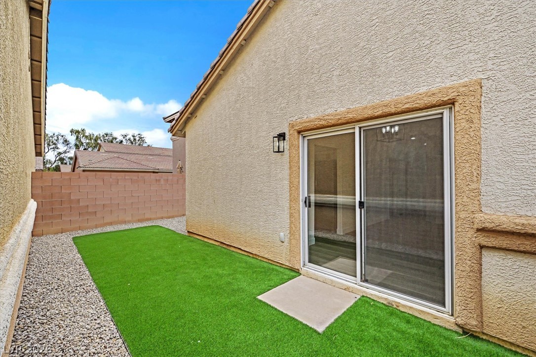 1480 Summer Glow Avenue Property Photo 18