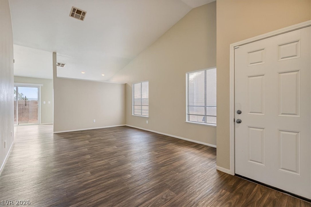 4349 Faberge Avenue Property Photo 3