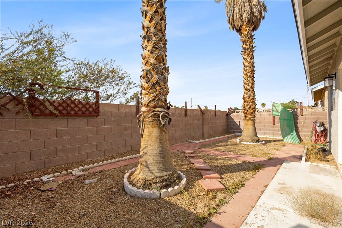 4349 Faberge Avenue Property Photo 23