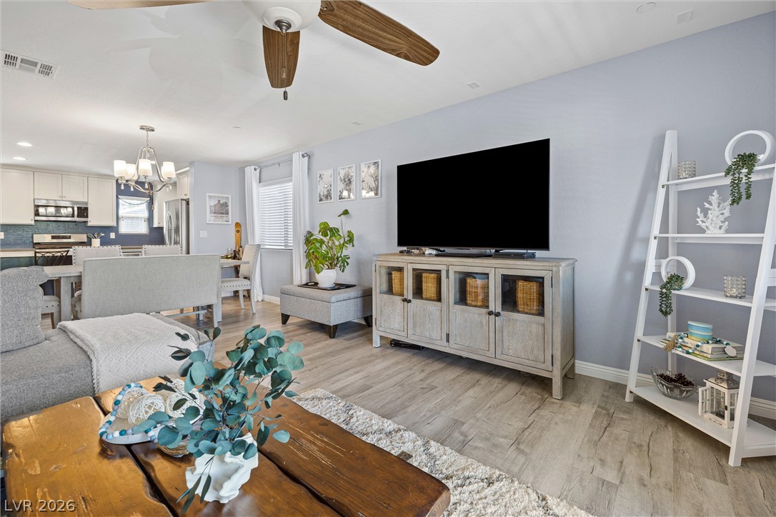 8944 Red Tapestry Court Property Photo 11