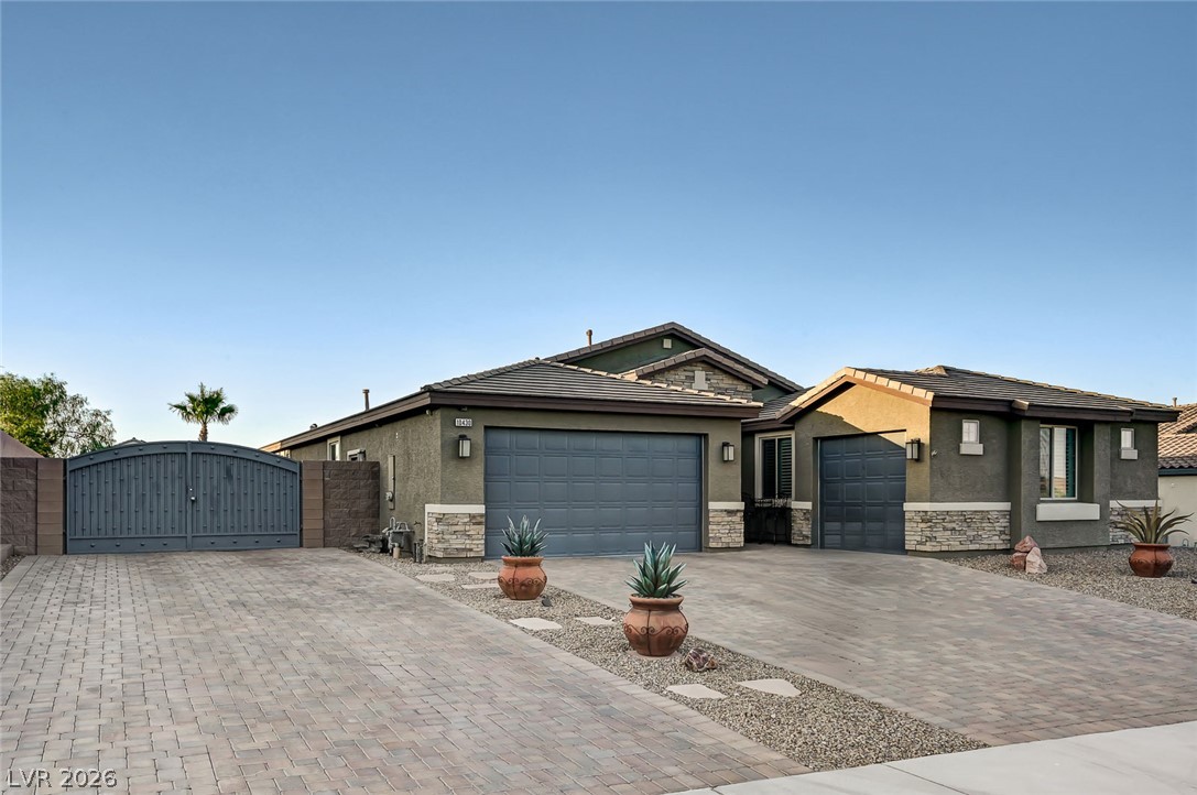 10430 West Amulet Ridge Court Property Photo 1
