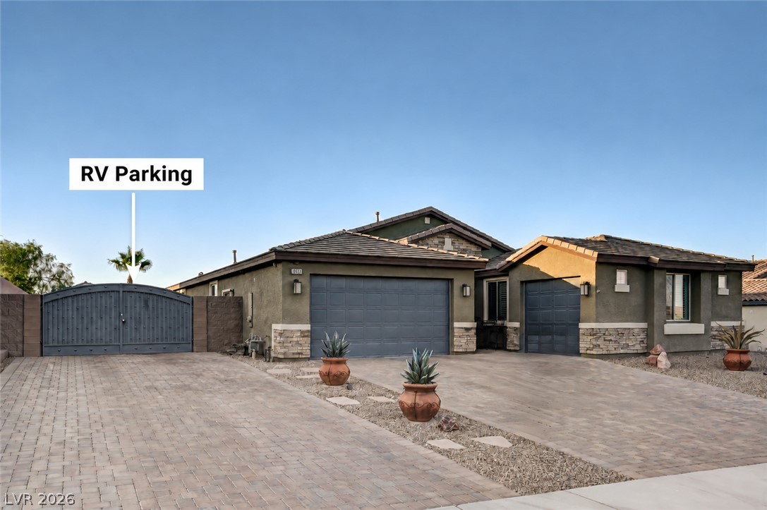 10430 West Amulet Ridge Court Property Photo 1