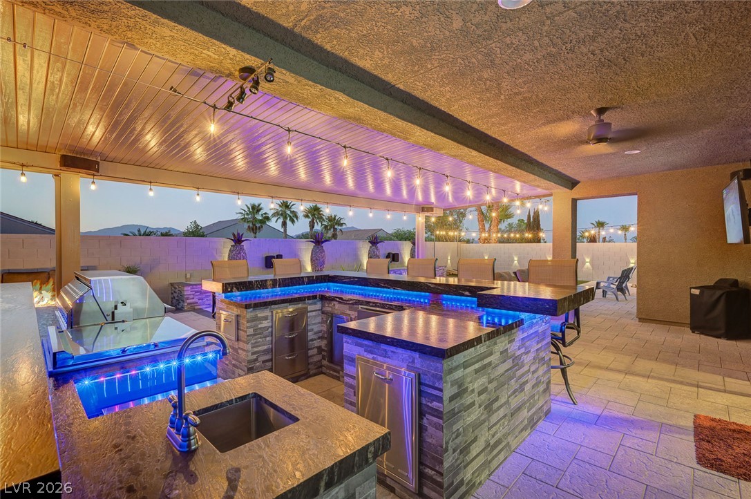 10430 West Amulet Ridge Court Property Photo 9