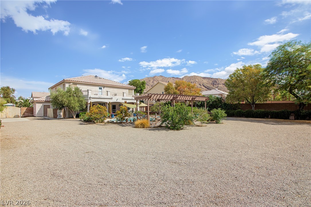 6915 Cedar Basin Avenue Property Photo 8