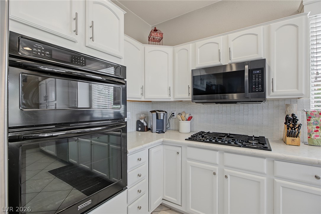 6915 Cedar Basin Avenue Property Photo 18