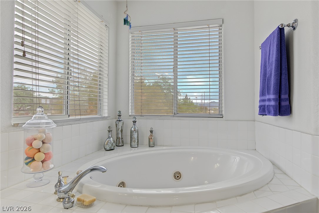 6915 Cedar Basin Avenue Property Photo 34
