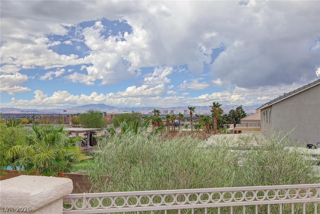 6915 Cedar Basin Avenue Property Photo 39