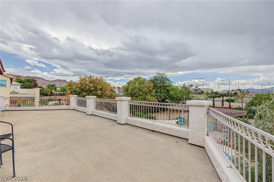 6915 Cedar Basin Avenue Property Photo 40