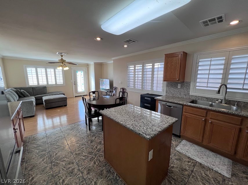 8973 Edgeworth Place Property Photo 15