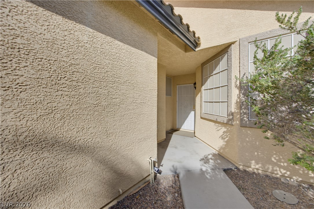 1904 Betsy Ross Drive Property Photo 3