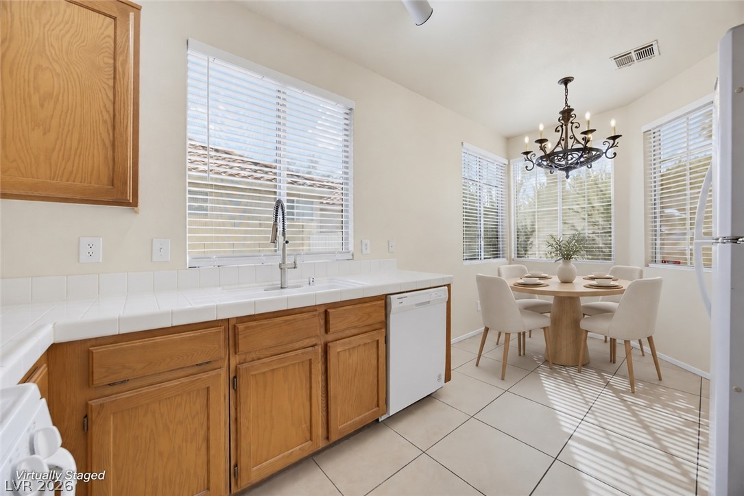 1904 Betsy Ross Drive Property Photo 8