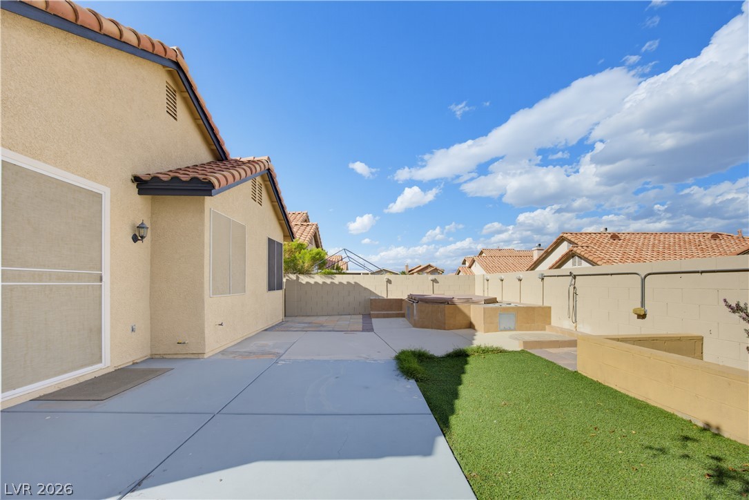 1904 Betsy Ross Drive Property Photo 34