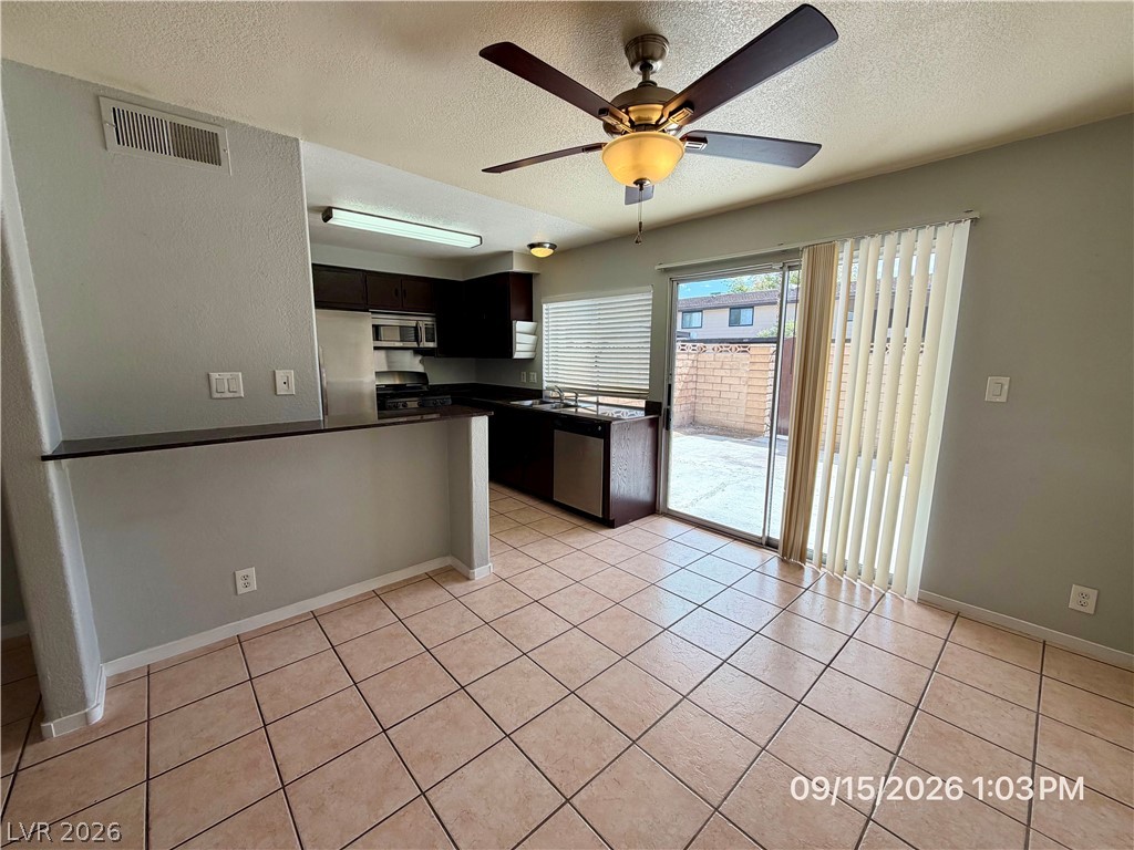 6122 Meadow View Lane Property Photo 9