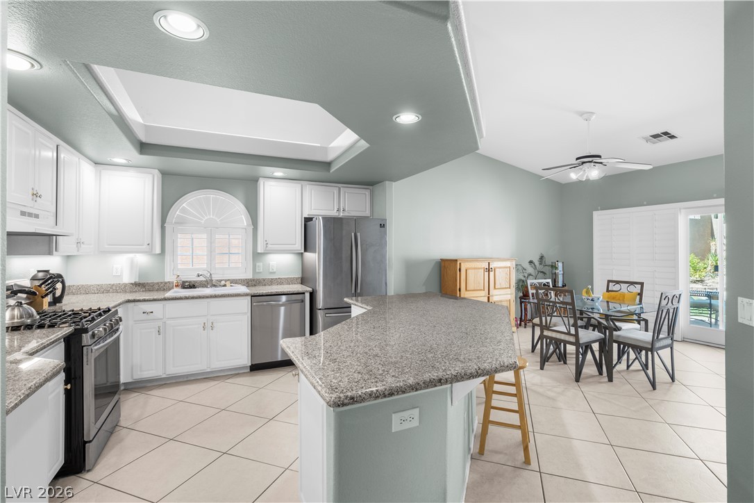 9704 Driftwood Island Court Property Photo 10