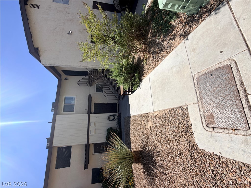 2350 Cardiff Lane C Property Photo 1