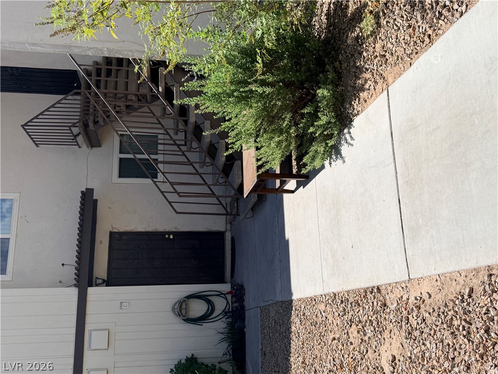 2350 Cardiff Lane C Property Photo 2