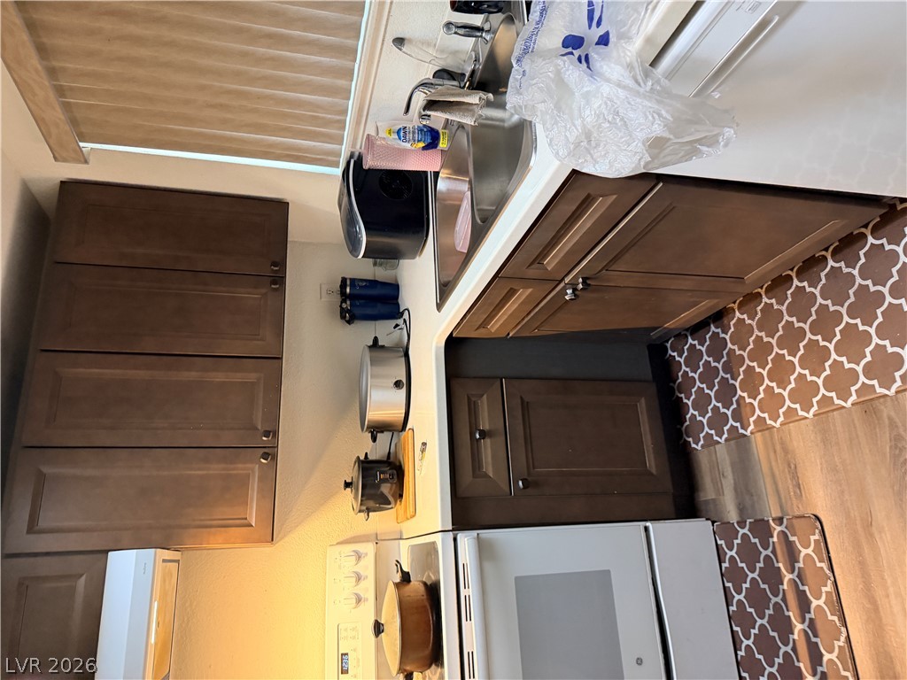 2350 Cardiff Lane C Property Photo 14