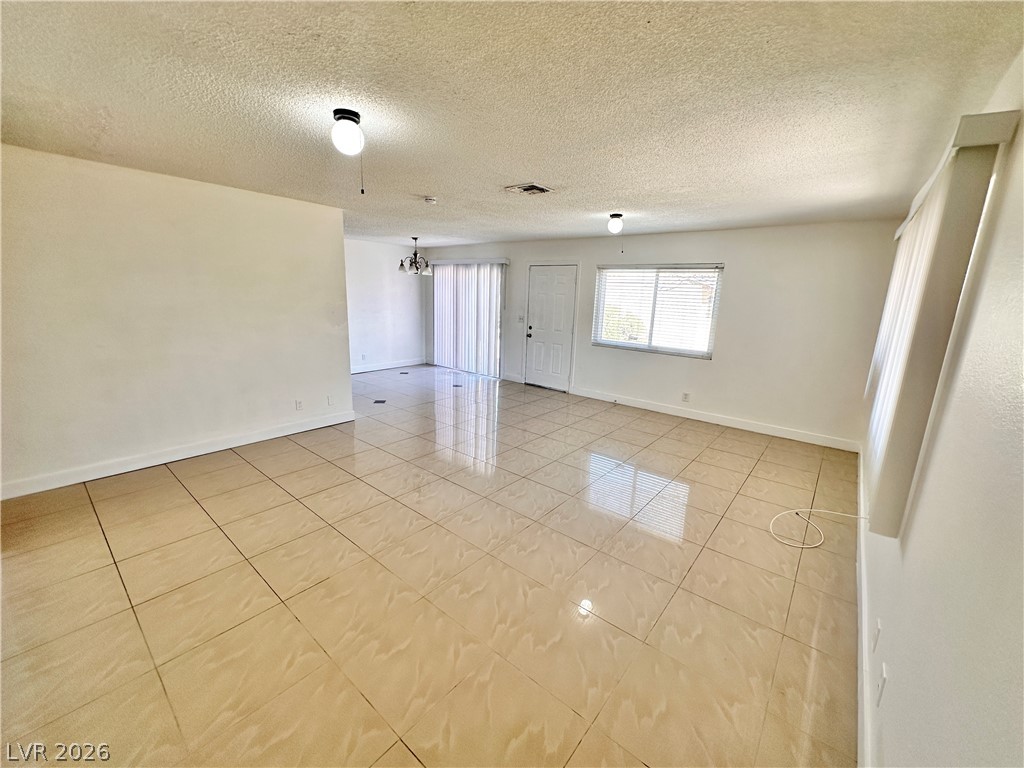 5238 Greene Lane C Property Photo 3