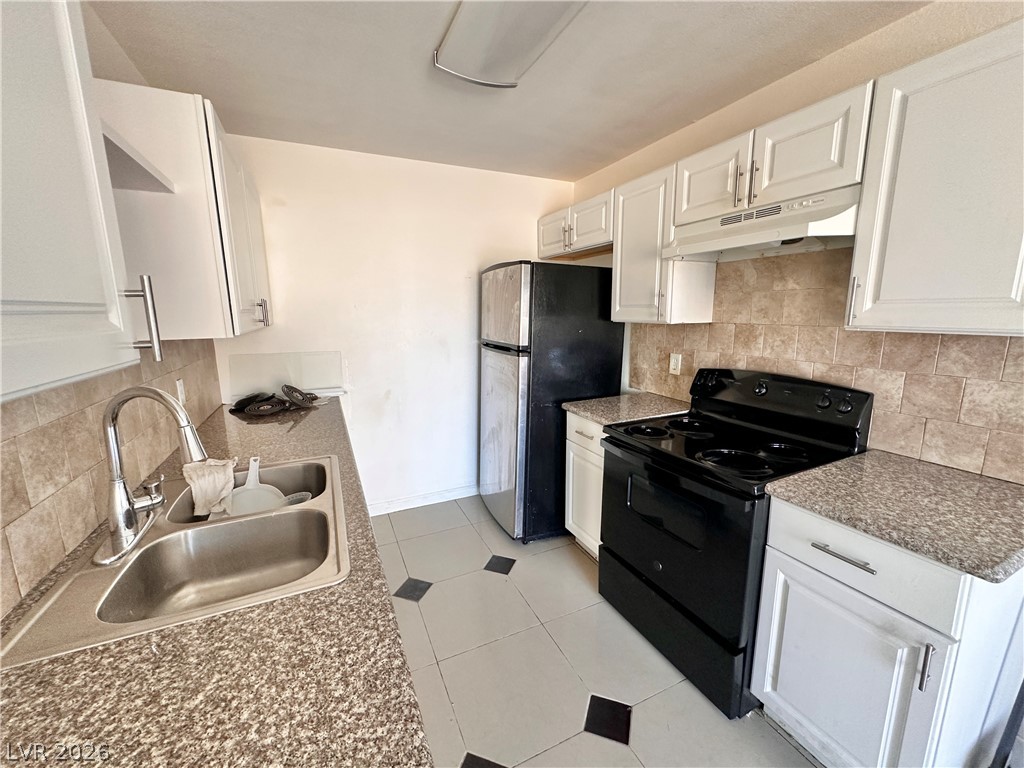 5238 Greene Lane C Property Photo 4