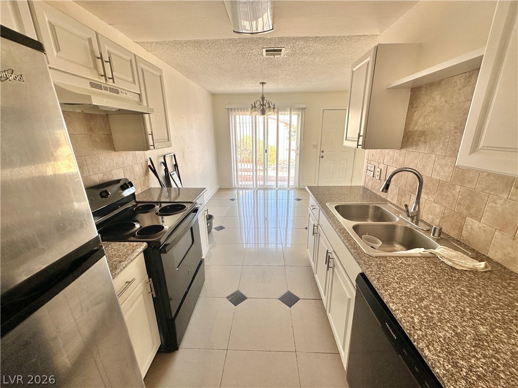 5238 Greene Lane C Property Photo 5