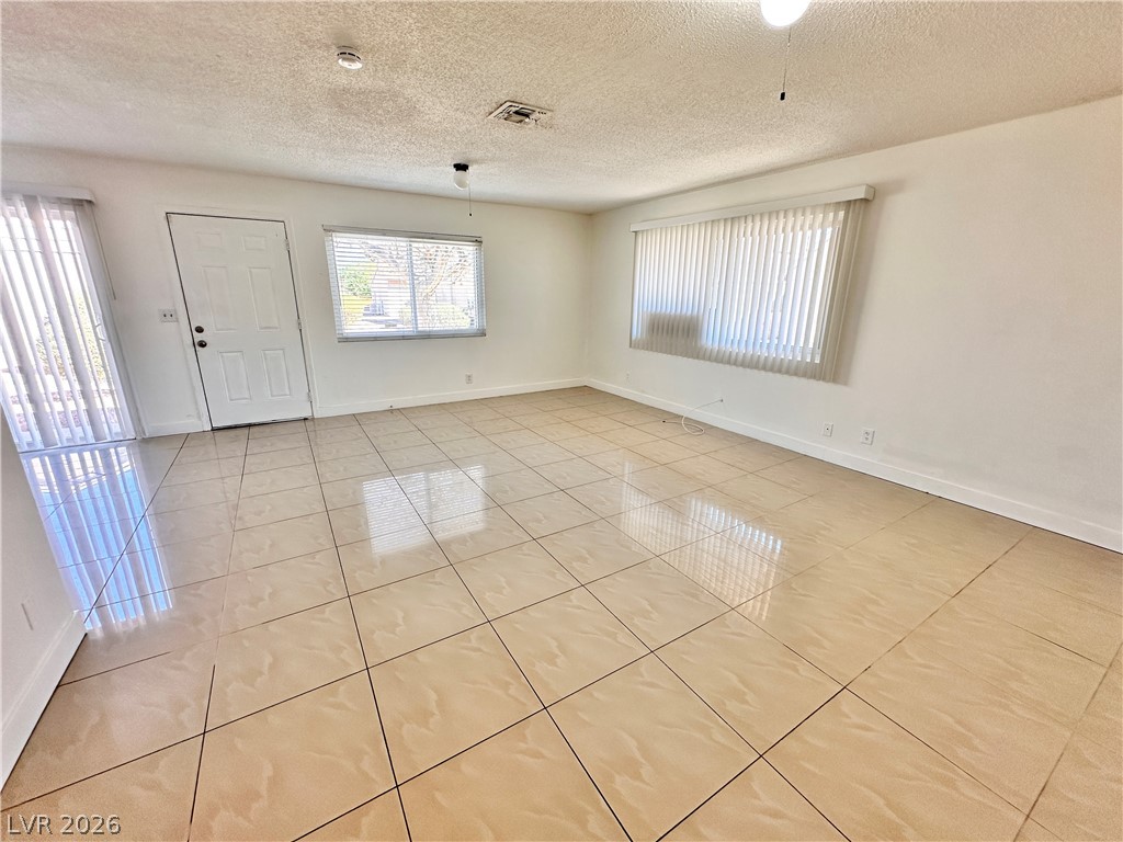 5238 Greene Lane C Property Photo 7