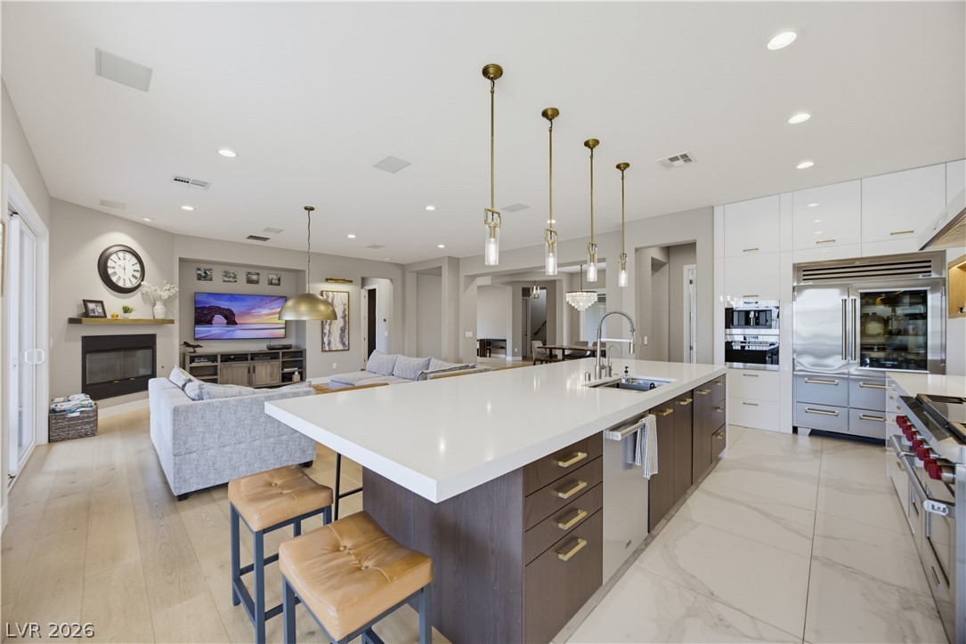 8565 Killians Greens Drive Property Photo 13