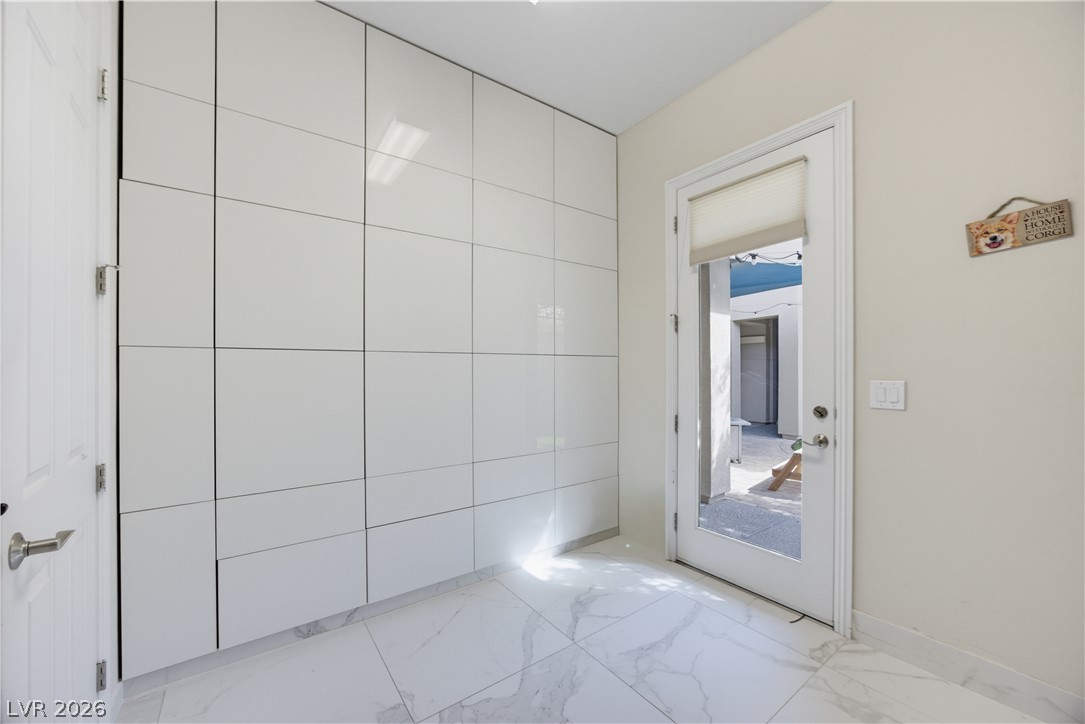 8565 Killians Greens Drive Property Photo 35
