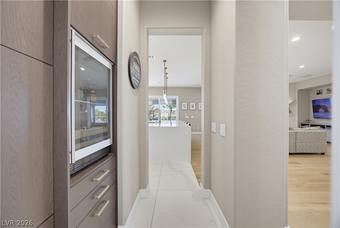 8565 Killians Greens Drive Property Photo 36