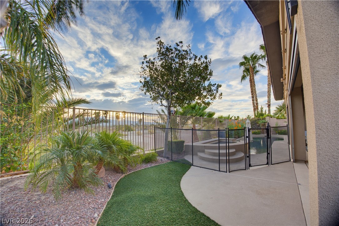 8565 Killians Greens Drive Property Photo 94