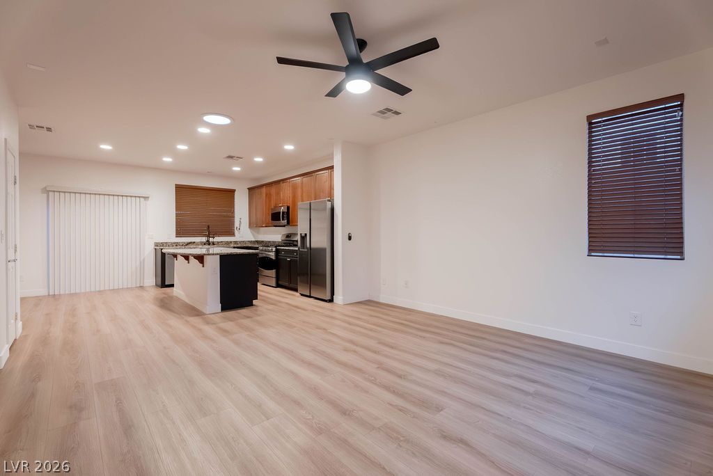 10705 Mentesana Avenue Property Photo 6