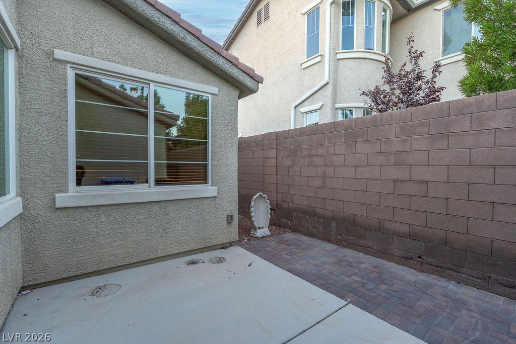 10705 Mentesana Avenue Property Photo 13