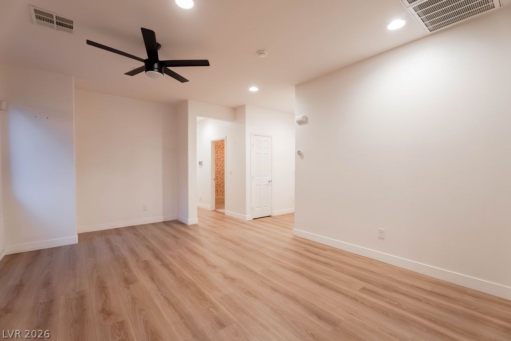 10705 Mentesana Avenue Property Photo 24