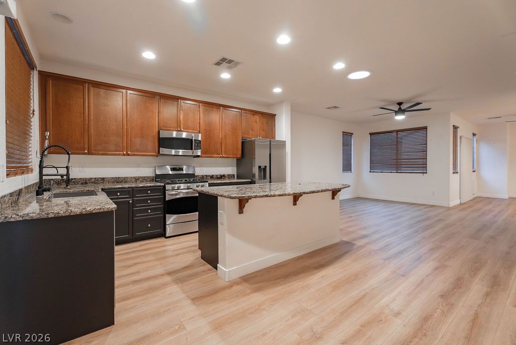 10705 Mentesana Avenue Property Photo 30
