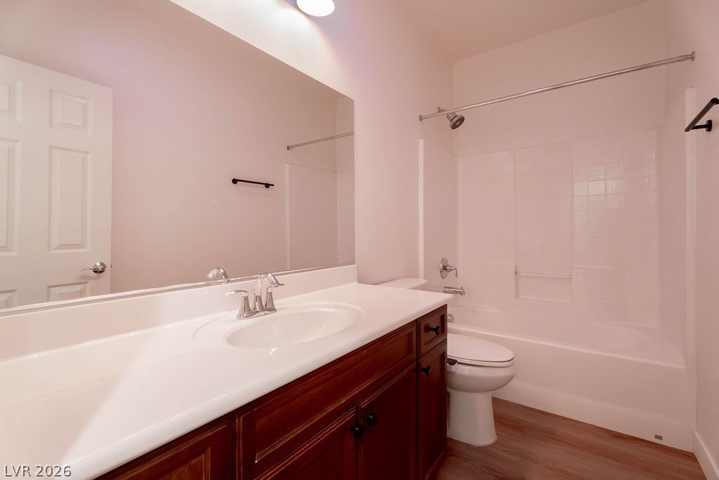 10705 Mentesana Avenue Property Photo 33