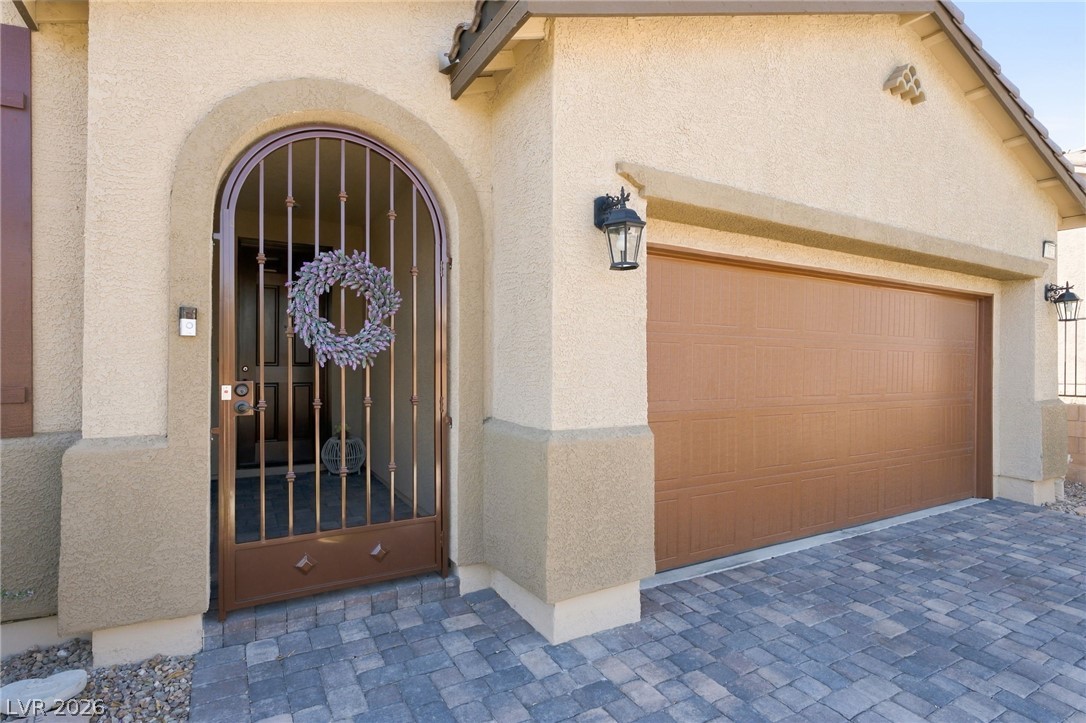 10933 Cilantro Avenue Property Photo 3
