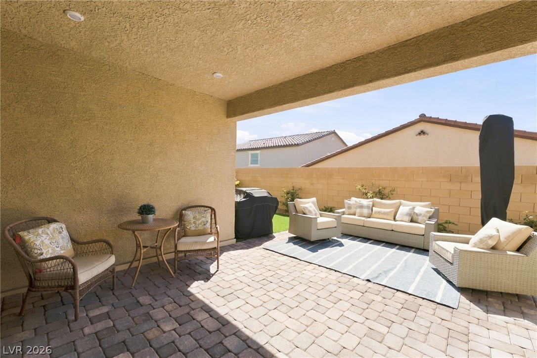 10933 Cilantro Avenue Property Photo 34