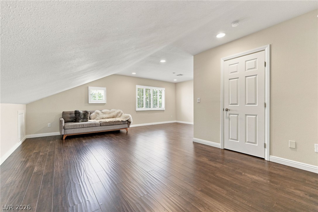 2252 Buckingham Court Property Photo 50