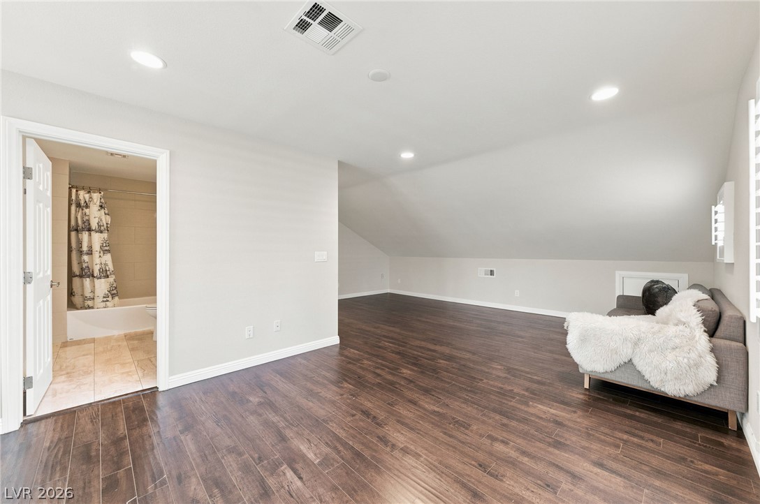 2252 Buckingham Court Property Photo 52