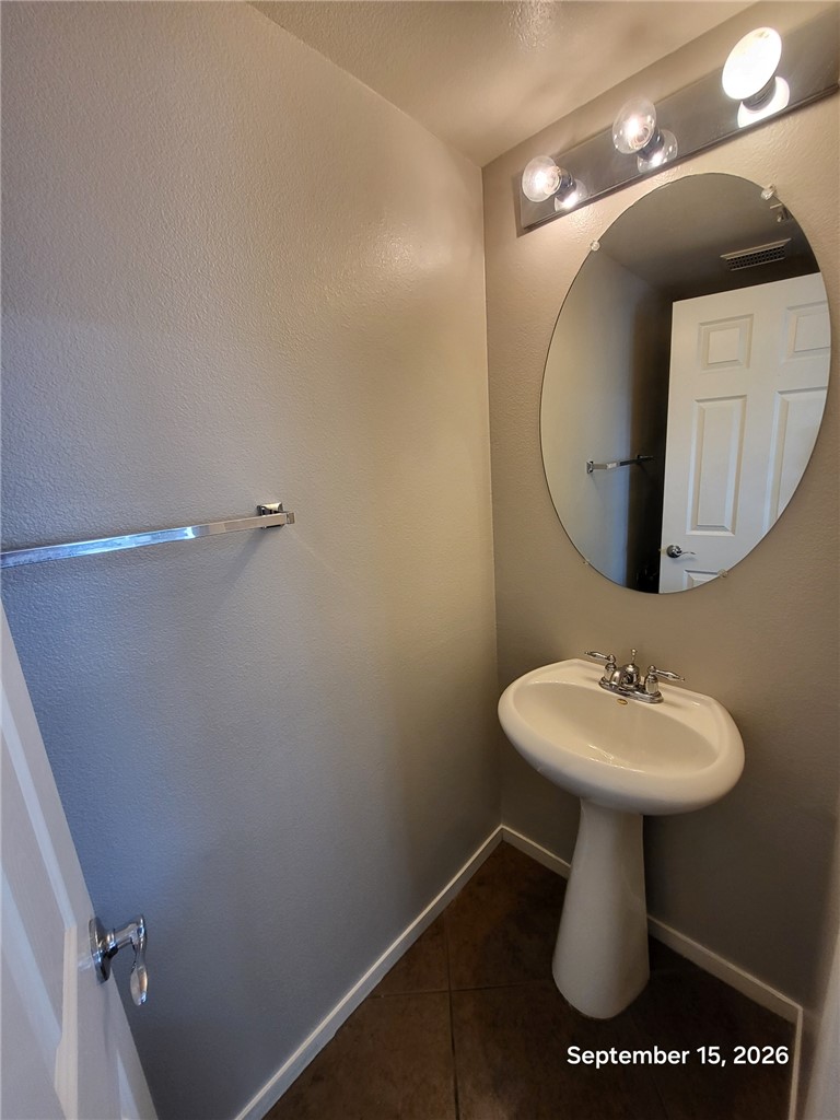9482 Oro Bullion Street Property Photo 6