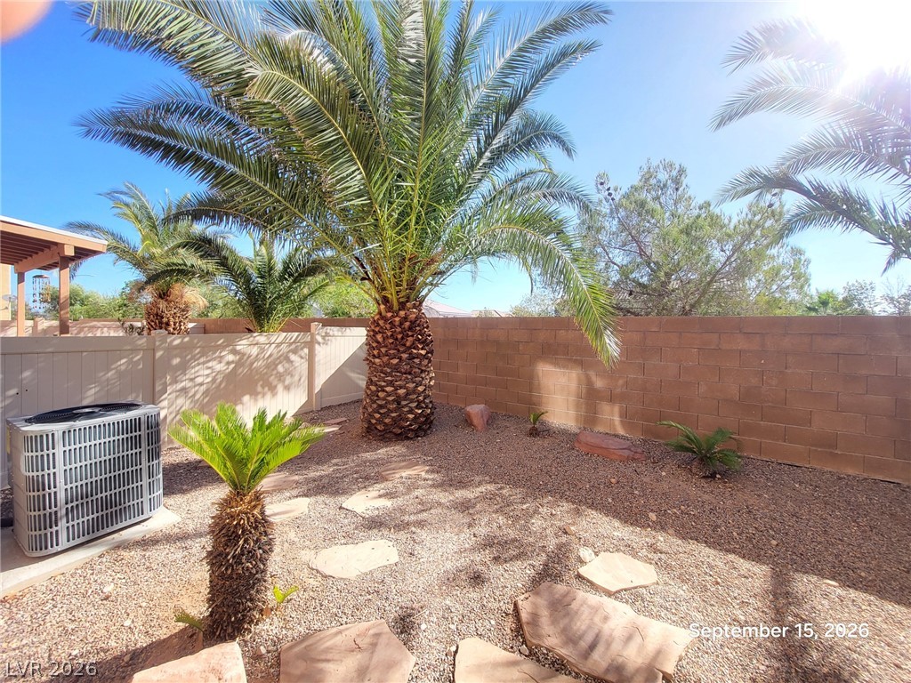 9482 Oro Bullion Street Property Photo 17