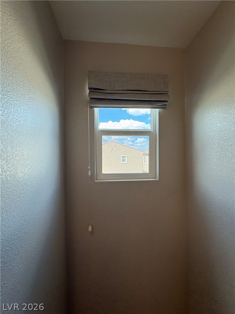 9898 Poplar Point Avenue Property Photo 9
