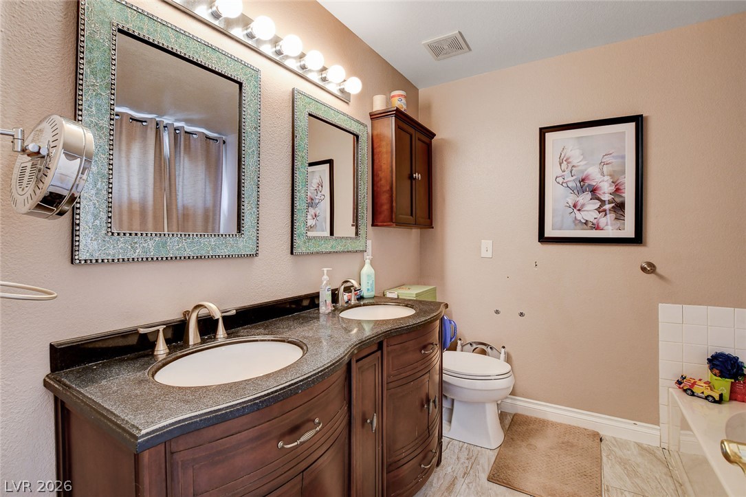 8720 Dusty Wagon Avenue Property Photo 17
