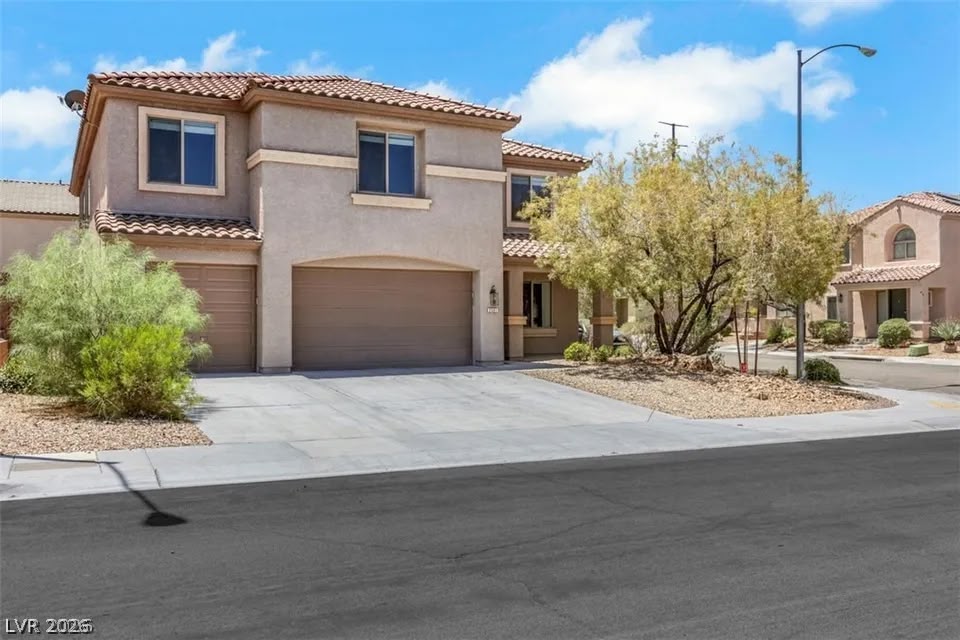 2501 Bechamel Place Property Photo 2