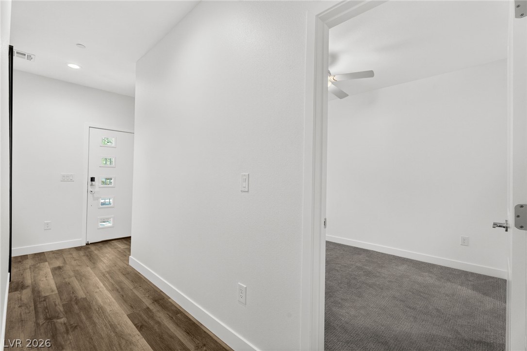 11469 Vibrant Heights Drive Property Photo 3