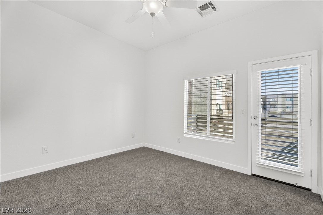 11469 Vibrant Heights Drive Property Photo 14