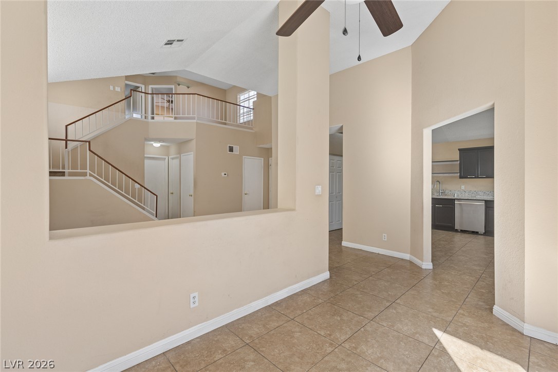 7413 Winter Garden Court Property Photo 12