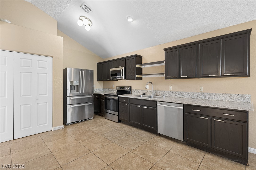 7413 Winter Garden Court Property Photo 18