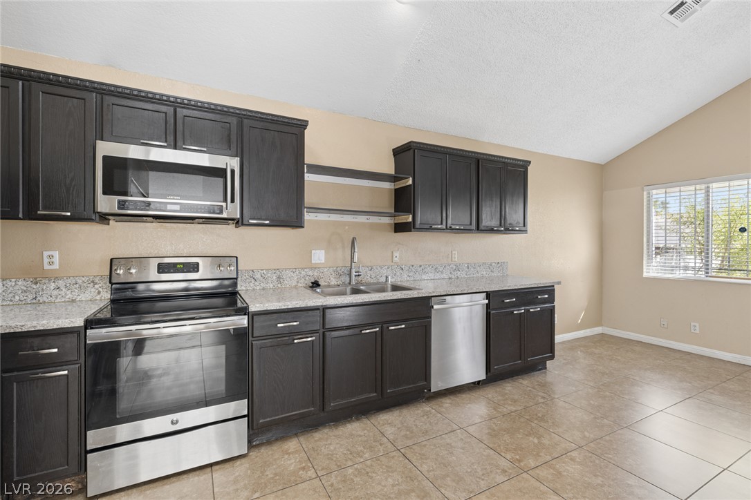 7413 Winter Garden Court Property Photo 19