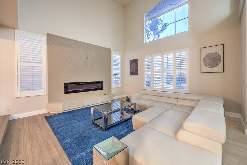 4453 Melrose Abbey Place Property Photo 7
